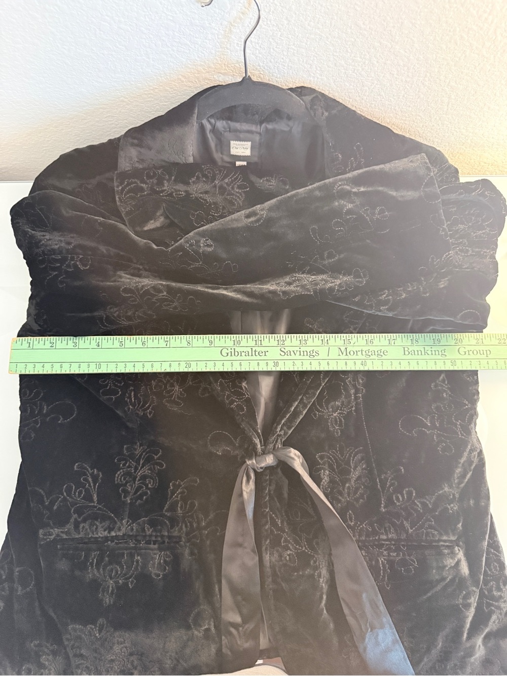 Vintage Old Navy Black Velvet Tie-Waist Blazer - Picture 5 of 5